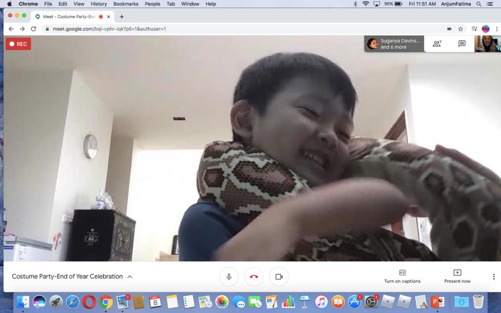 NYA_HYD's tweet image. The impact of a teacher on students has a great influence. On that note, here’s a lighter version for proof – Like teacher, like student, same species!
#NYARemoteLearning #Americanschool #interactivelearningforkids