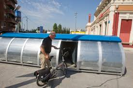 JoseLuisSTAP's tweet photo. Mou-te en #TransportPúblic o @bicing (o bicicleta pròpia+@Bicibox_AMB ). La implantació de les noves tarifes com la #Tusual permet estalviar-te molts diners. El transport públic i la bicicleta permeten reduir la contaminació millorar la salut general i fer les ciutats més humanes https://t.co/zpmdXM7QaV