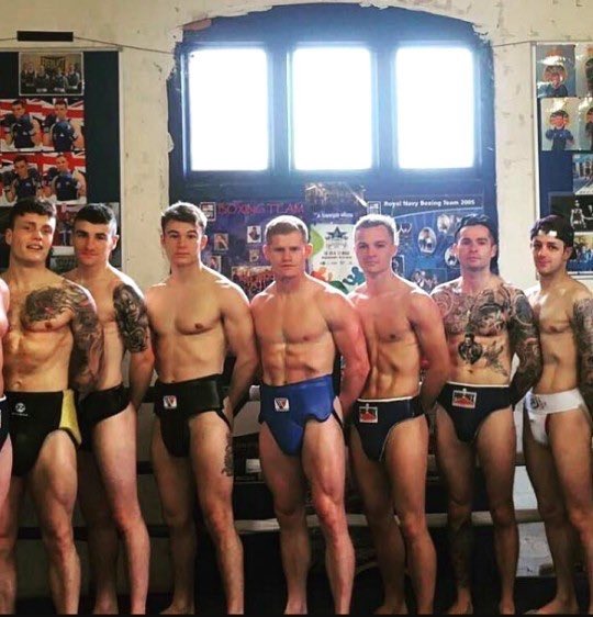 ClemensHieke's tweet photo. If this would be the usual outfit for boxing, I would start training immediately! Looks soooo hot, just the #groinguard and nothing else. https://t.co/fGpn5ZqVMD