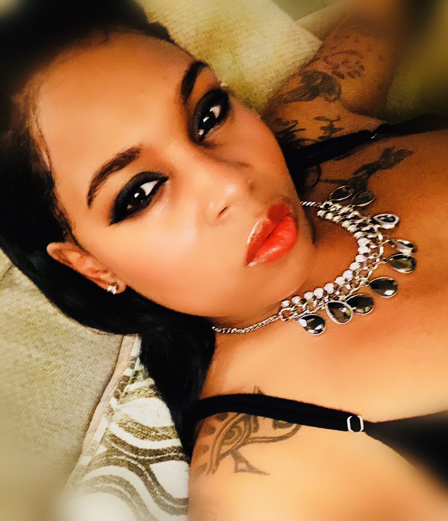 IModel4Me's tweet photo. Happy Born Day 2 Me 🥳🎉🎊🥰 https://t.co/AFzxqKqeUO