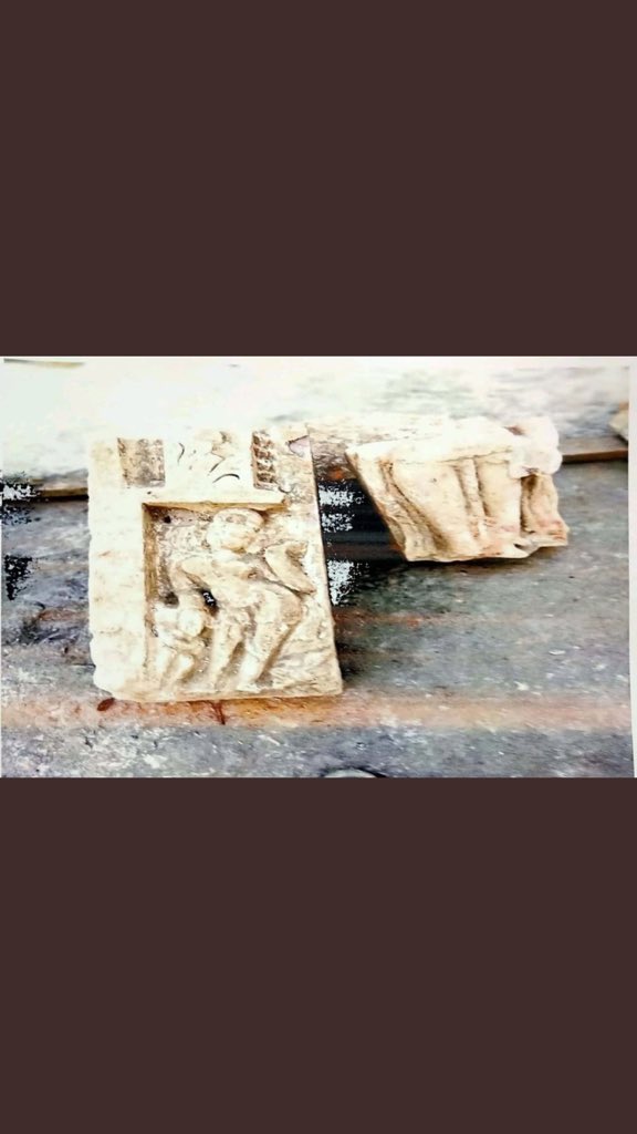 JagarwalMr's tweet photo. अयोध्या में राम जन्मभूमि परिसर में खुदाई चल रही है. और खुदाई के साथ-साथ सच भी सामने आ रहा है. अब तक खुदाई में कई खंडित मूर्तियाँ, टच स्टोन के खम्भे मिले हैं.@AkhadaJuna https://t.co/8IDEbQorc9