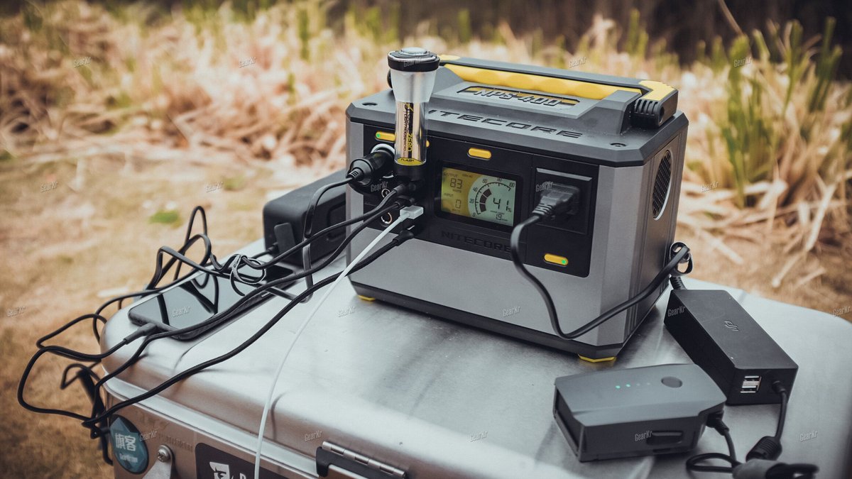EdisonNitecore's tweet photo. NPS400 portable outdoor power station with 300W is efficient for the charging process for your smartphones, laptops, and more. Easily, largely and conveniently! 

More Info 👉 https://t.co/ZEBSatK6nx
#outdoors #powerstation #camping #searching #nitecorecharger #charging https://t.co/gXBCHhIjEb