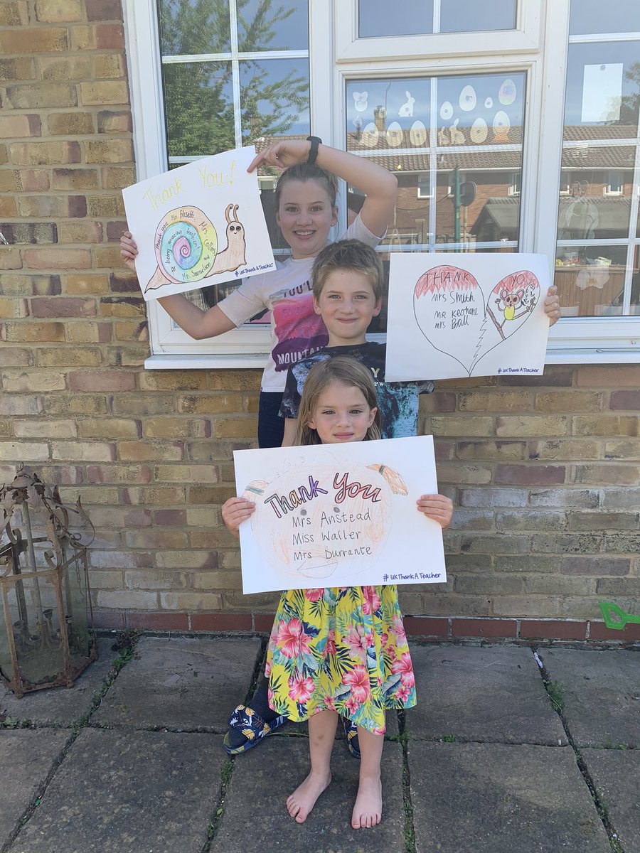 QgLibby's tweet photo. I know we’re late for yesterday’s @UKThankATeacher Day but we’re so grateful to all the wonderful staff at @FoxHill_Primary for everything they do for us! https://t.co/CY56v4iNvn