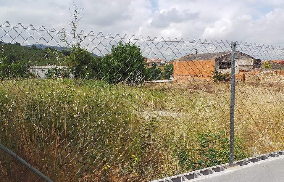 ajmartorelles's tweet photo. Bon dia!
🏡 L'Ajuntament de #Martorelles informa de la necessitat de netejar solars ✂️🌱🌱☘️🍀☘️🎋 i parcel·les per evitar risc 🔥 d'incendis
➡️ Amb la publicació del BAN 👉 https://t.co/ilOjGclNV5 #mediambient #capfoc https://t.co/VdZTDOchz9