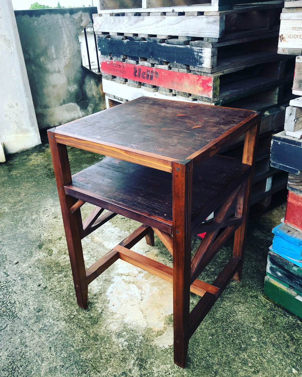 DJ_GO_YAMASAKI's tweet image. work 

#woodwork #table #cafetable #テーブル #木工
#woodworking