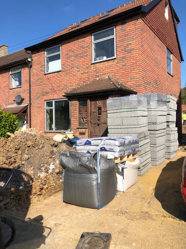 EpicCentre1's tweet photo. While this current crisis is anything but usual,we are here to support you,to make sure that tradespeople,builders, homeowners are able to resume or carry on their projects.
To place your order get in touch with us on 02033552944 or drop us an email at info@epiccentresupply.co.uk https://t.co/OXVqNwu7dT