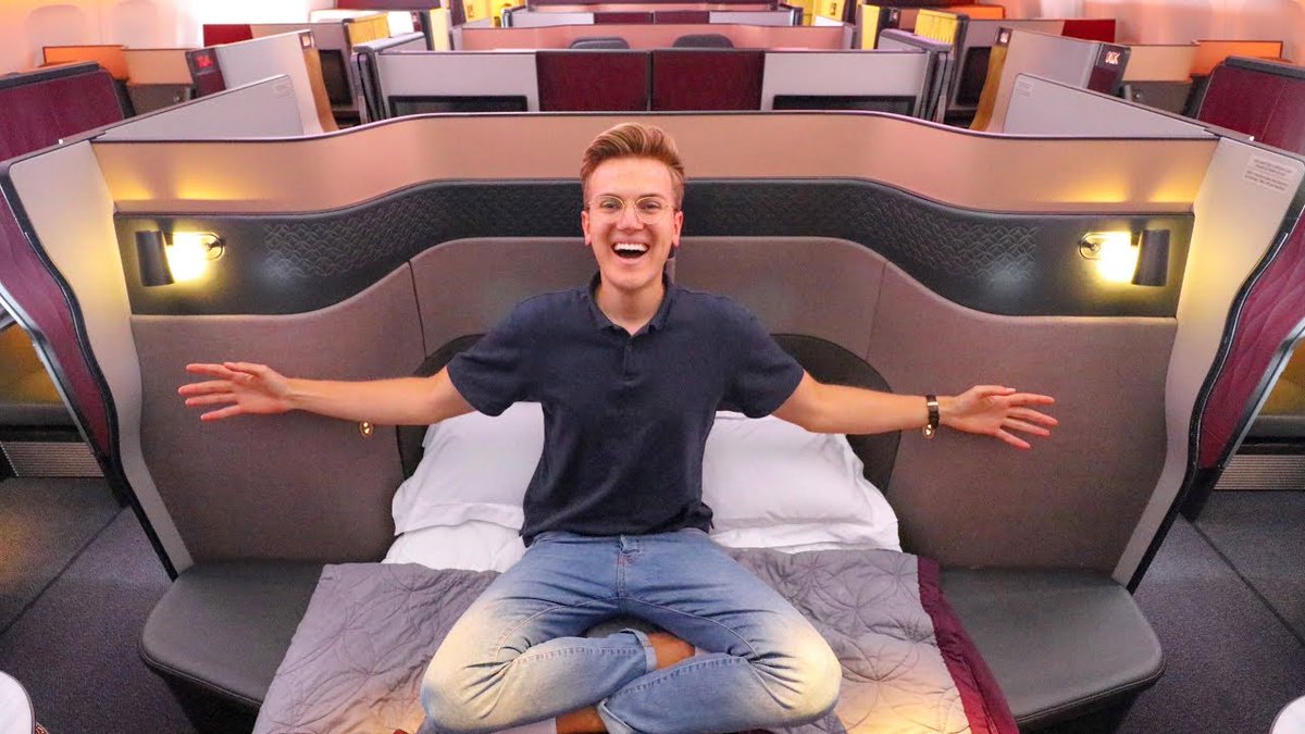 tapiscorp's tweet image. Amazing use of our Ultraleather 9 series onboard @qatarairways on their 777-300 with great quilted effect to create a lovely warm interior. Thanks to @thenonstopdan for sharing his awesome video. Find us both on youtube #Tapis #9series #verticalsurface