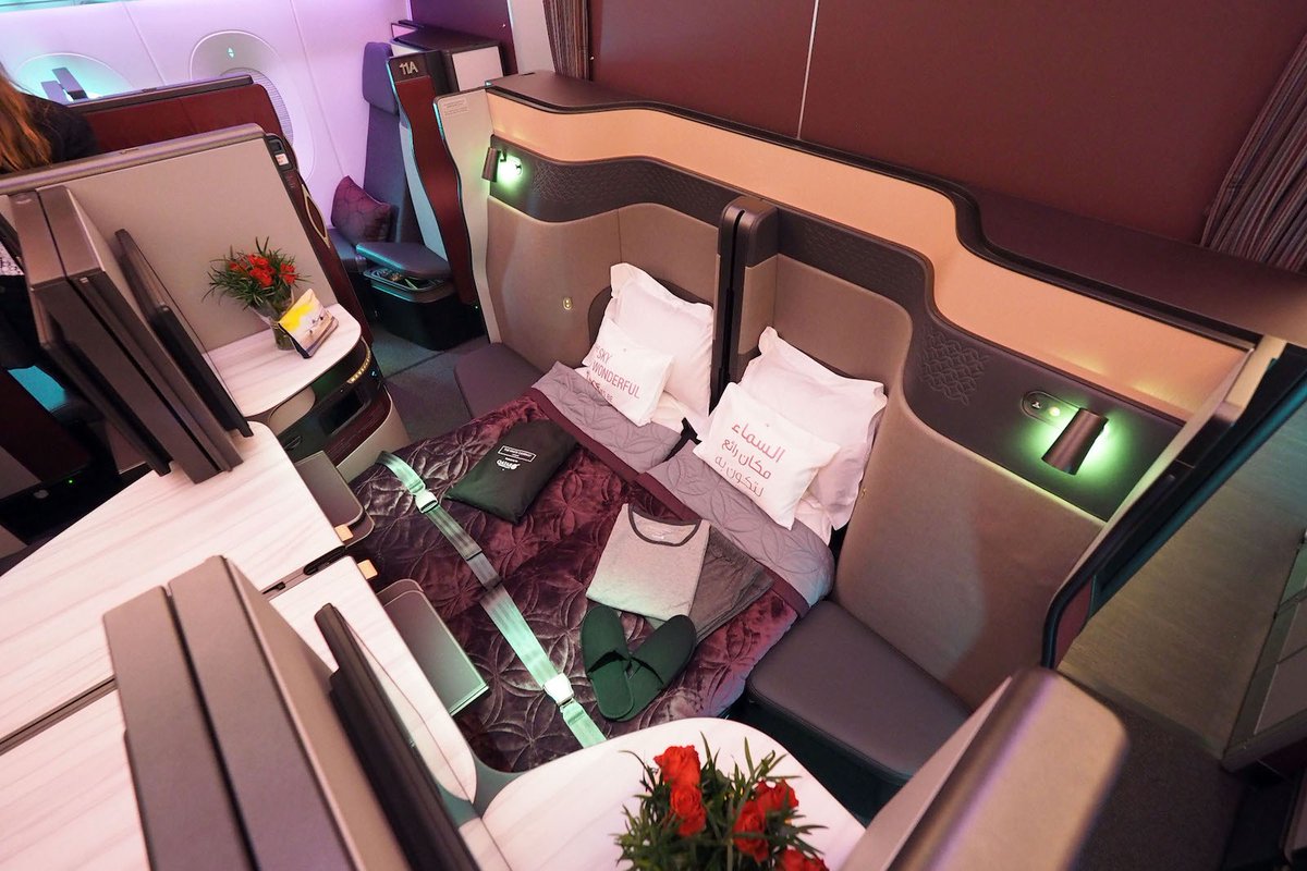 tapiscorp's tweet image. Amazing use of our Ultraleather 9 series onboard @qatarairways on their 777-300 with great quilted effect to create a lovely warm interior. Thanks to @thenonstopdan for sharing his awesome video. Find us both on youtube #Tapis #9series #verticalsurface