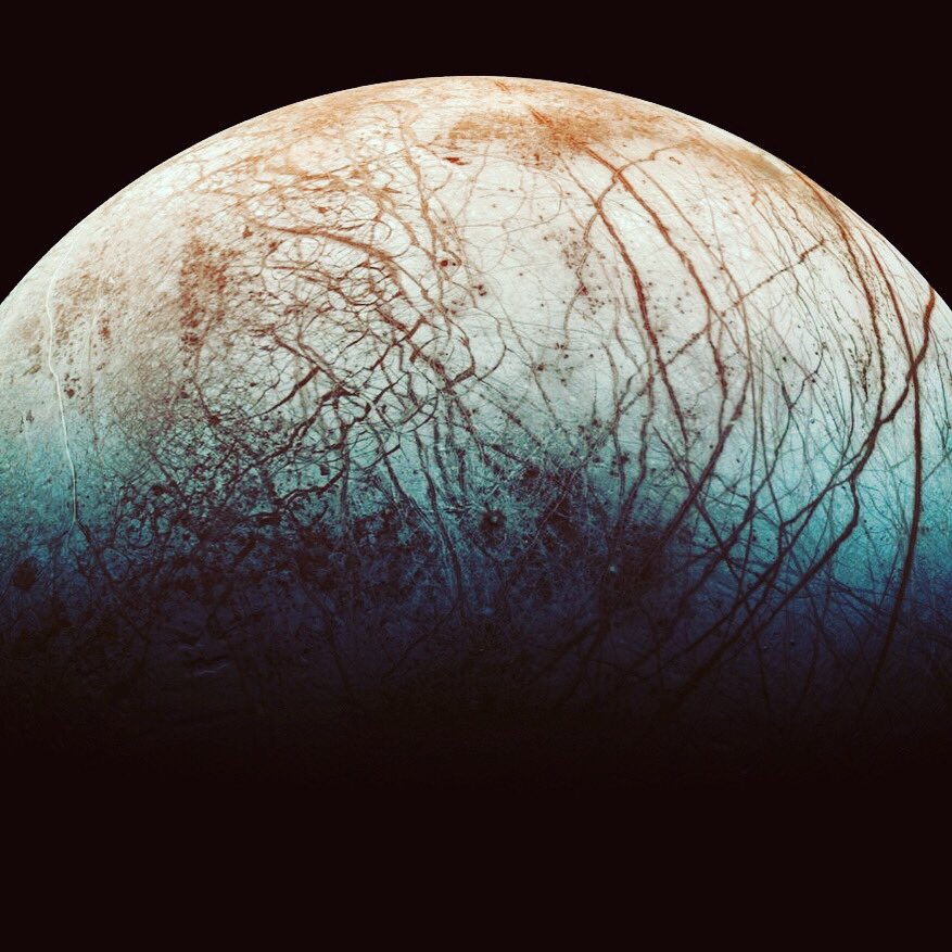 DaysDepths's tweet image. 🅾🆄🆁 🅸🅽🆂🅿🅸🆁🅰🆃🅸🅾🅽 

Europa, or Jupiter II, is the smallest of the four Galilean moons orbiting Jupiter, and the sixth-closest to the planet of all the 79 known moons of Jupiter. It is also the sixth-largest moon in the Solar System.