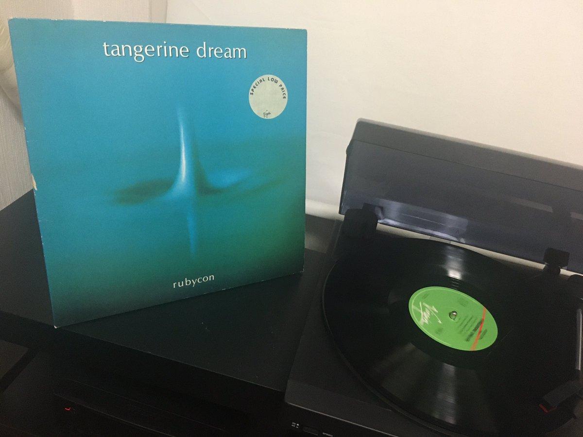 sinsanw's tweet image. ポリリズムトリップしてまんねん(-｡-;

#本日のLPコーナー
#tangerinedream
#rubycon