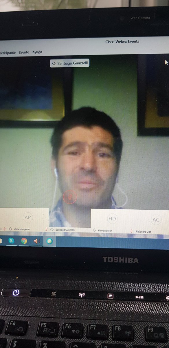PiluGiraudo's tweet photo. Un #EAR que emociona e inspira al máximo nivel, aún cuando hoy no podemos compartir esos 3 dias de fraternidad total... IMPRESIONANTES testimonios @AGarciarena @Santiguazzelli y Mauro Rabozzi @Regional_VM #EspirituAapresid https://t.co/OH8wszaV2U