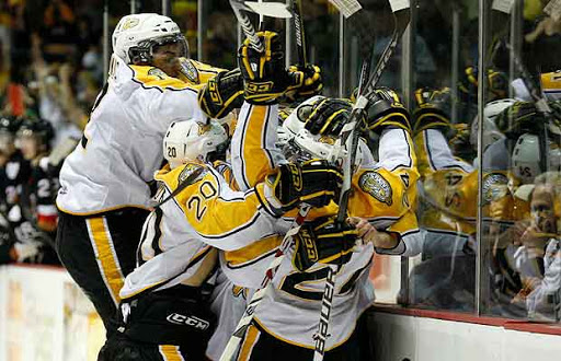 bdnwheatkings's tweet photo. Hard to believe that its been ten years! 10 years ago the #BWK scored a dramatic come from behind overtime win over the @WHLHitmen in the #MemorialCup Semi Final, played before a packed @Keystone_Centre in #bdnmb. Morden's Jay Fehr was the OT hero #ThrowbackThursday #WHL https://t.co/nDvLzGAU0M