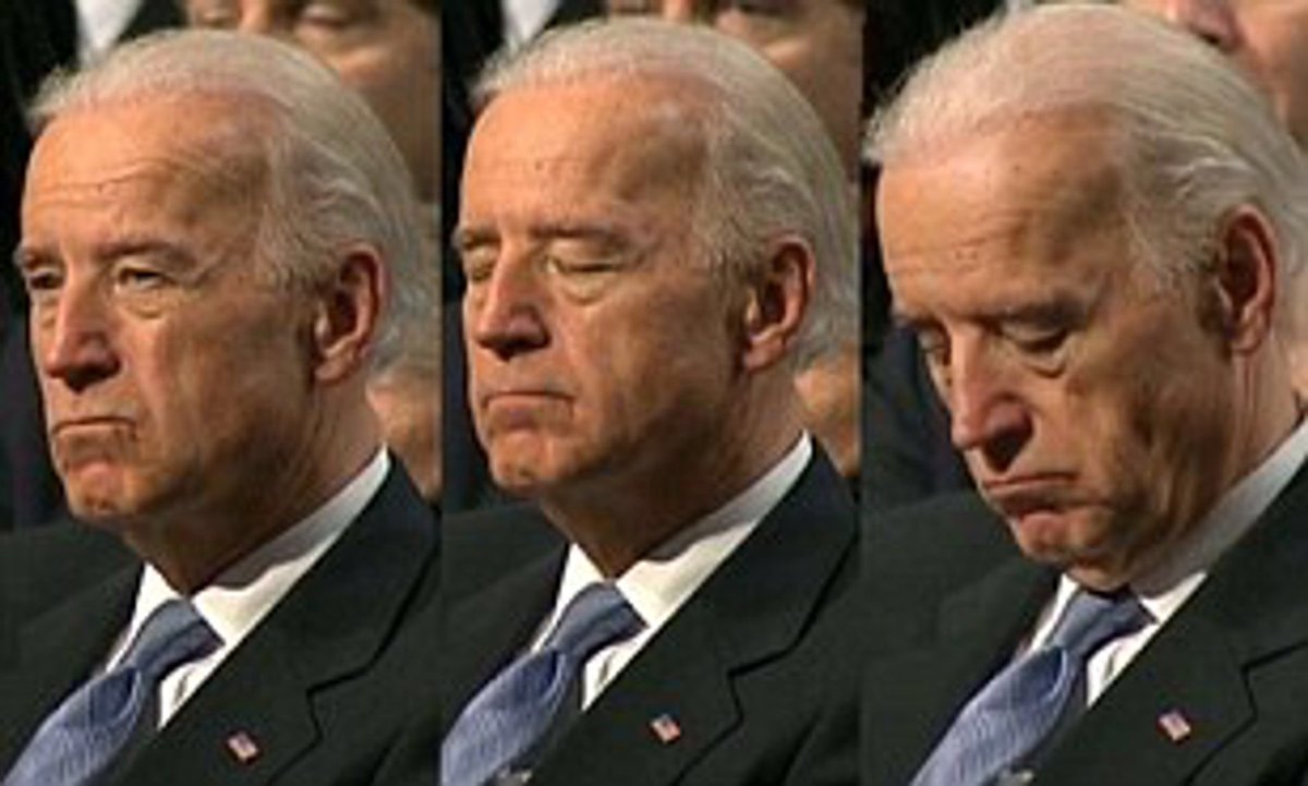 xgold1x's tweet photo. Who calls potential voters names &amp; liars?

The Democrat party politicians 

*Lying dogface pony soldier
*Dregs of society 
*Basket of Deplorables 
*Irredeemables 

Whoopsie 😁
#CCP2020 Vote Sleepy Joe
#TrumpDeathToll92K https://t.co/FtzwSjAc8k