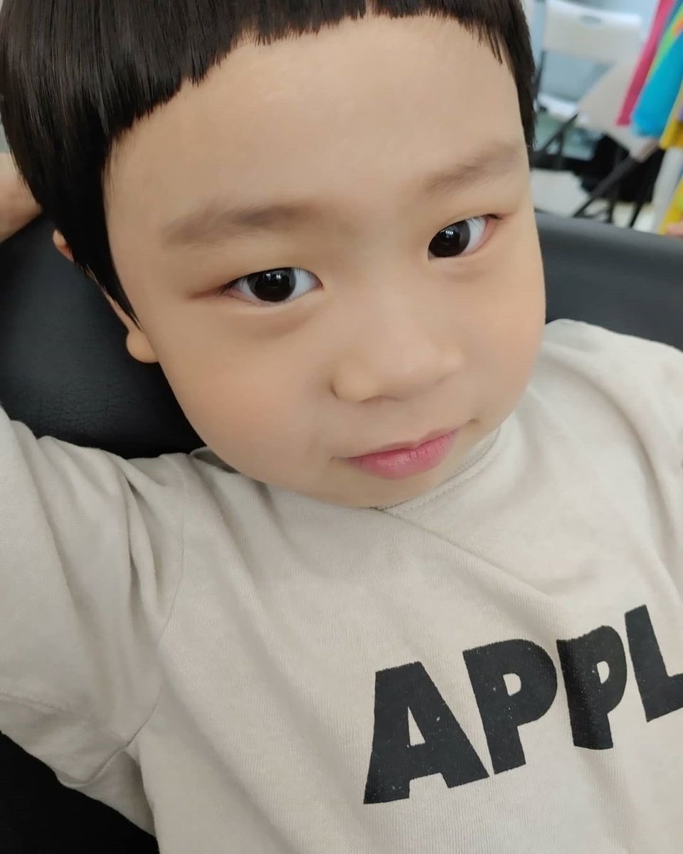 vomguma's tweet photo. 미쳤습니까 휴먼? @yoming918 https://t.co/N7yzRg61Sc