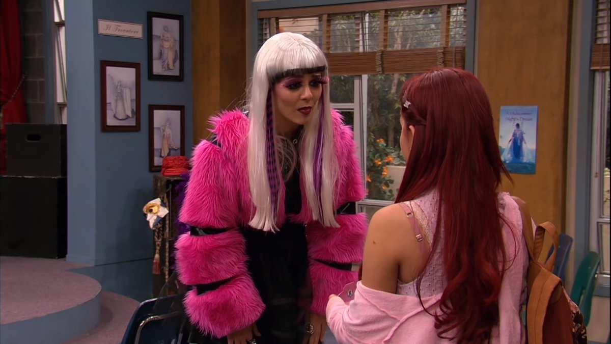 ArianaChart26's tweet photo. Scenes from the #RainOnMe video have been leaked 
#RainOnMe #RainOnMeLeak #LadyGaga #Chromatica #ArianaGrande 

@ArianaGrande @ladygaga https://t.co/pjphLGx8LG