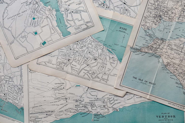 wamlrobot's tweet photo. Go Ahead, Get Lost in Map Land https://t.co/ceF9TAhA0R via @themanualguide #Maps #Cartography #MapLibrary @utlibraries https://t.co/7TxBjBaomS