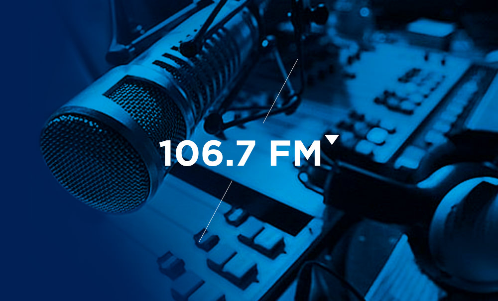 mileniumhoy's tweet photo. #AHORA y hasta las 12, @vivicanosaok en @fmmilenium. Información y buena música junto a @javierlanari @cecibobes @ssuppo @paulatorresrse #YoMeQuedoEnCasa https://t.co/JBqERWBxCy