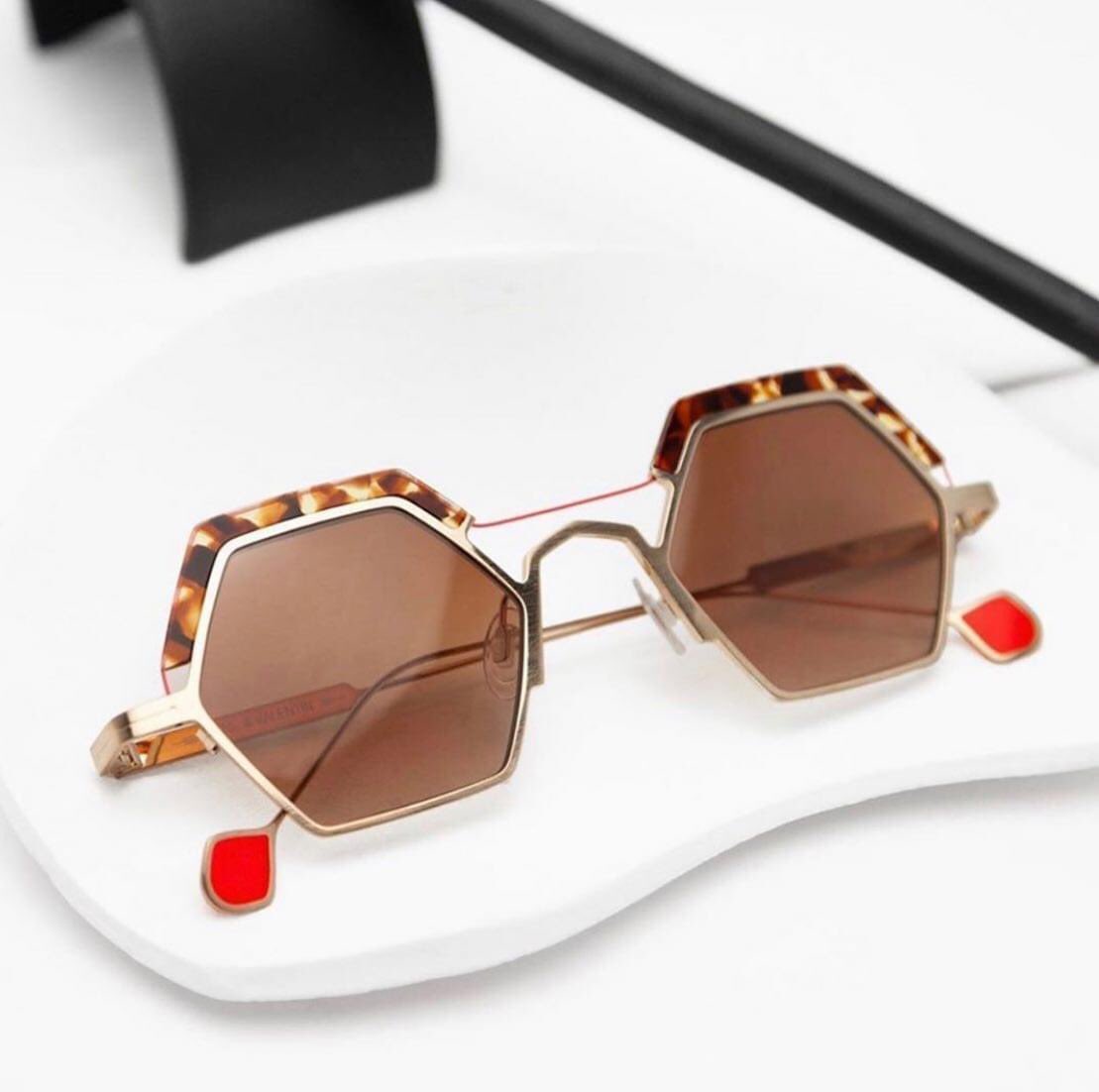 ChestnutHillSq's tweet photo. This Memorial Day weekend will be a little different than normal, but it is going to be sunny + warm! @lunetteoptic is here to help you find the perfect pair of sunnies ☀️ - they have reopened for appointments only. Visit https://t.co/ECpQXkyGn7 for details. https://t.co/N8Uvf5BS8X