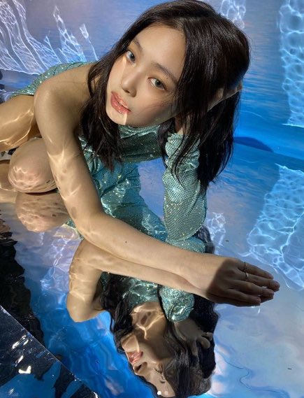 bar_rd's tweet photo. @multistanLalisa @imablinkbitch @19Kiks 💦 https://t.co/gbCSDjL3WV