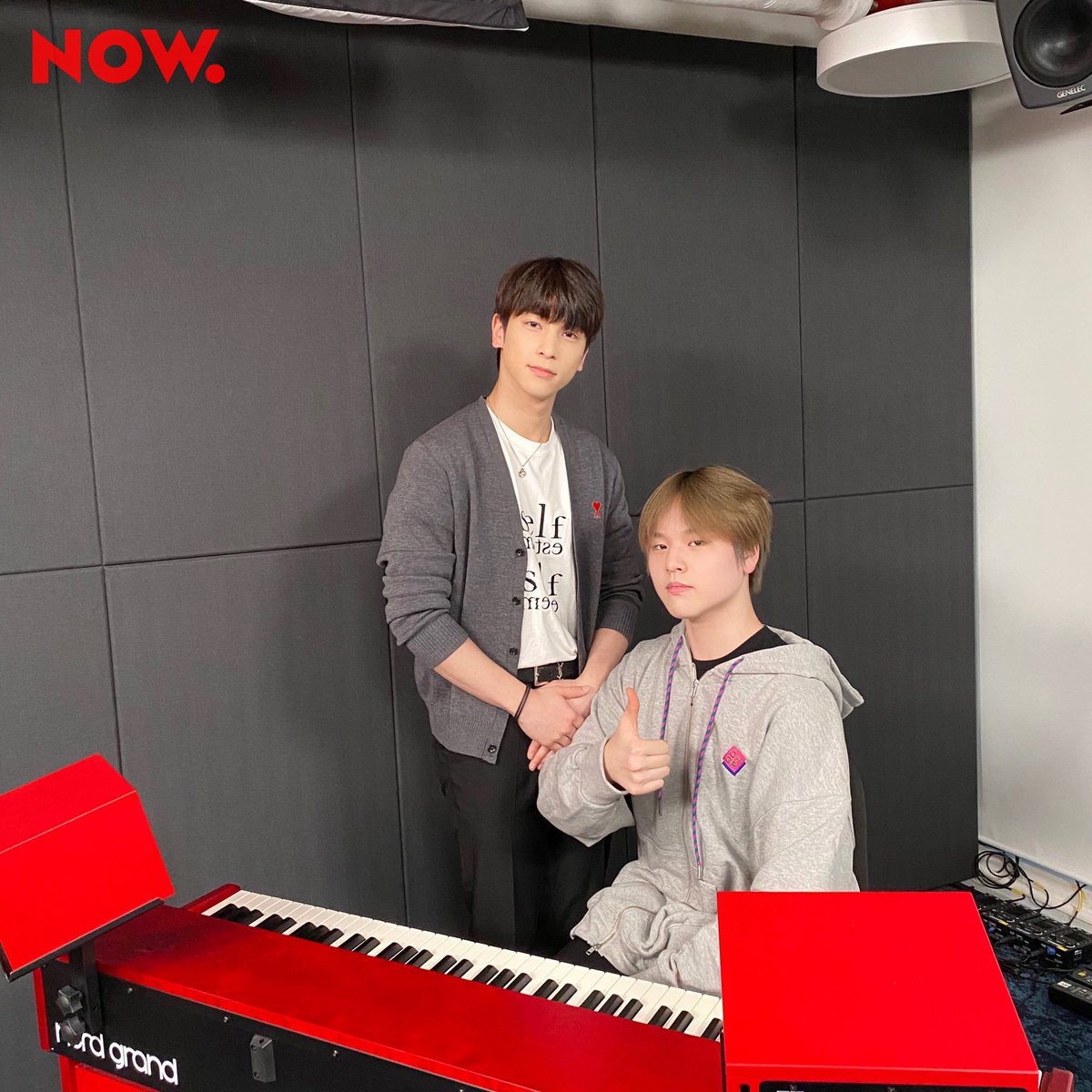 npop_zip's tweet photo. 오늘의 #헤이즈일기 3줄 요약📝
#이한결 : 도현아~ 눈을 보고 얘기해야지🤣
#남도현 : 🙈🍅🙊🍅🙈
#헤이즈 : 😆 (귀!여!워! ↗️↗️↗️)
끝날 때쯤 친해졌으니까ㅋ 다음엔 시작부터 반갑기로 약속! 또 오기로 약속✨#NOW온에어 #HnD #건반_또_켜둘게여 https://t.co/aVqOQjkC5Z