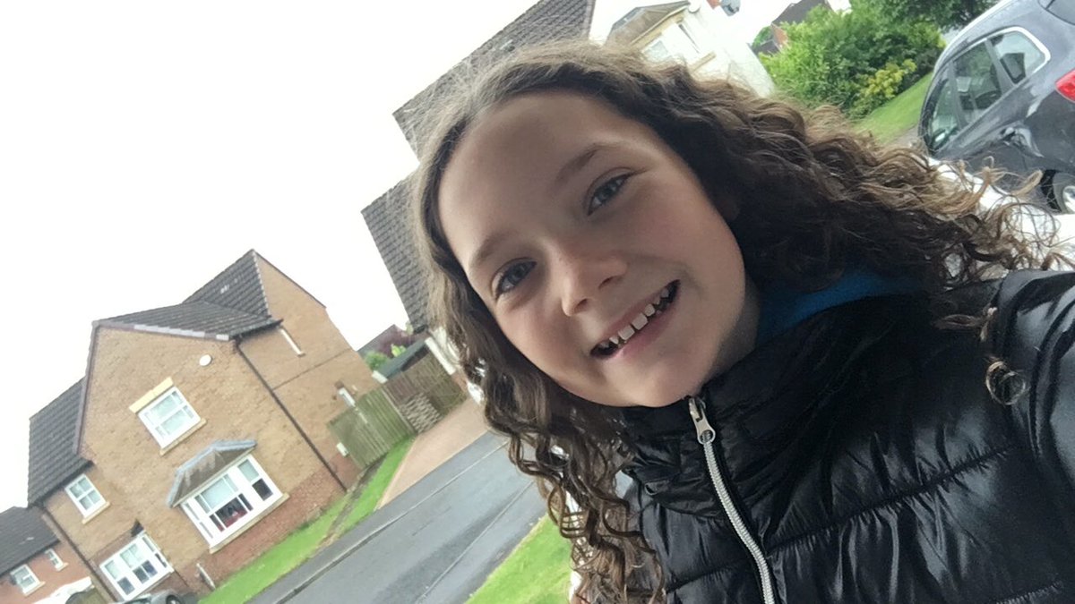 Emily35718871's tweet photo. Emily p7 ready to go 😁👍 @AitkenheadS #APSvirtualrelay https://t.co/613nxlDuoD