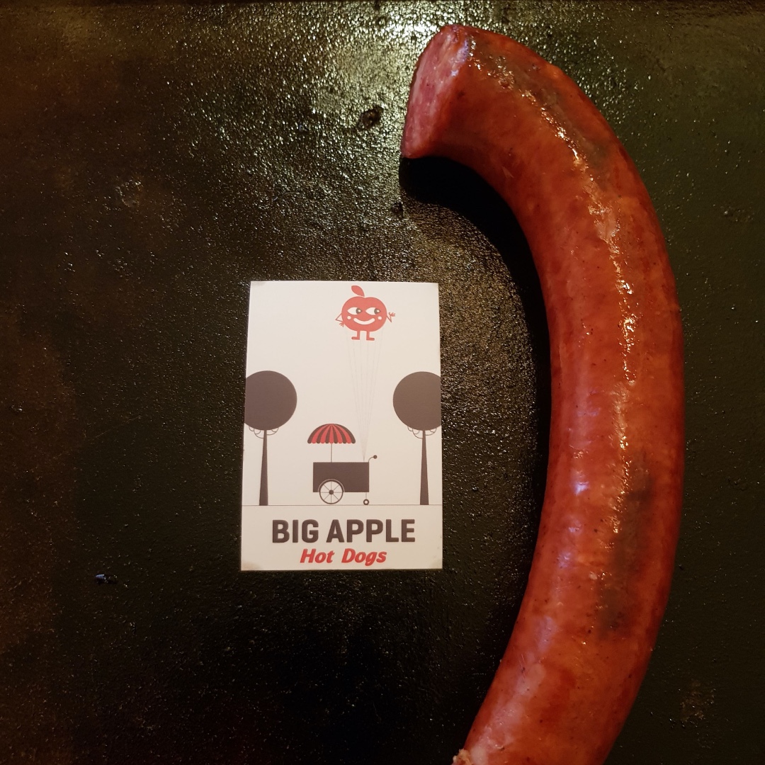 BigAppleHotDogs's tweet photo. This morning brought even more smiles when a lovely chef from @hestonblumentha #FatDuck group (#BAHD customers), ordered some #HugePole for her birthday. She's cooked many hundreds of them at work, and still bought some to eat at home. #HighPraiseIndeed Thank you B! A x https://t.co/9jTgMwRgbS