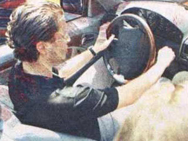 Fatih Erbakan’ın “15 yaşındaki kızlarda cinsel olgunluk” arayışı, Adnan Oktar’dan aldığı feyz ve 1990’lı yıllarda altına çekilen üstü açık bir Mercedes’le başlamıştır❗️