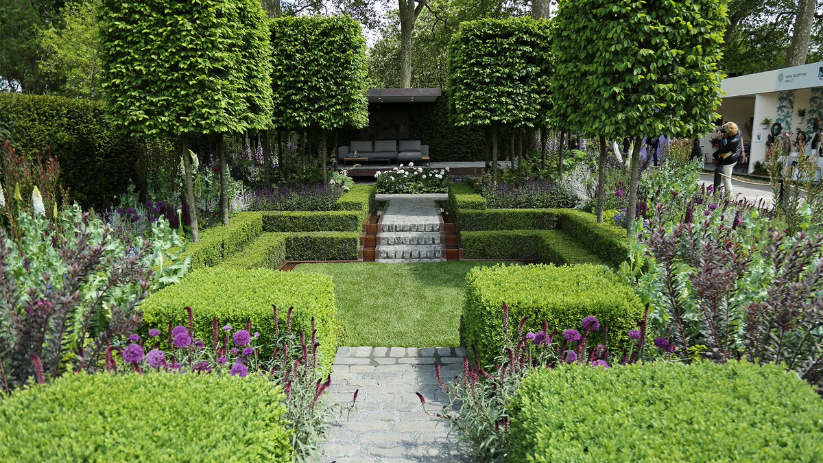 Looking to transform your outdoor space but don't want to spend a fortune? Then <a href="/Nicki_Chapman/">Nicki Chapman</a> and the team are here to show you how. Join them <a href="/BBCOne/">BBC One</a> at 3.45pm as they revisit the Chelsea gardens and exhibits with take-home ideas to suit any space or budget! #bbcchelsea