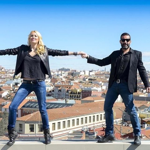 Hace buen día. Casi huele a verano. Cada día estamos más cerca de volver a juntarnos y queremos celebrarlo.

¡Feliz jueves!

Equipo Anglada Cerezuela

#cantar #musica #fases #quedamenos #conciertos #enbreve #guitarra #duo #duomusical #covid_19 #libertad