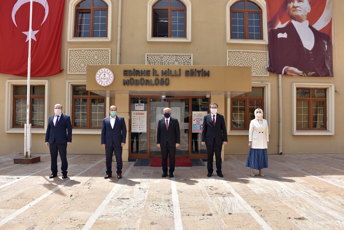 mebhbogm's tweet photo. Milli Eğitim Bakanlığı Hayat Boyu Öğrenme Genel Müdürü Yusuf Büyük, salgın sürecinde Halk Eğitim Merkezleri çalışmalarını yerinde incelemek üzere Edirne ilini ziyaret etti. https://t.co/iMFFH1Bc8F