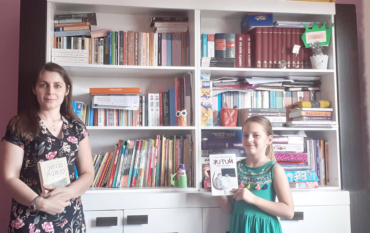 Halkalı Doğa İlkokulu 3/A Sınıfı öğrencisi Berilsu Erdoğan’ın kütüphanesi 
#Evimküyüphanem

<a href="/tcmeb/">Millî Eğitim Bakanlığı</a> 
<a href="/memleventyazici/">Levent Yazıcı</a> 
<a href="/OzilLevent/">Dr. Levent Özil🇹🇷🇹🇷🇹🇷</a> 
<a href="/istanbulilmem/">İstanbul İl Millî Eğitim Müdürlüğü</a>