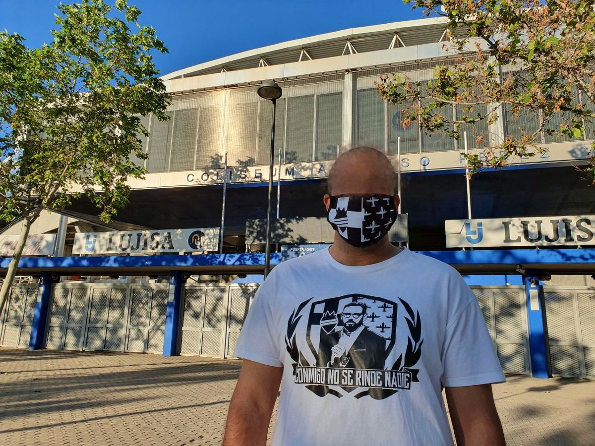 UltrasGetafe's tweet photo. Aunque nos tapen la boca, no silenciaran nuestro amor por ti.

No te quedes sin las mascarilla de los getafenses.

Socios CA 4€
No socios 5€

#GetafeContraElCovid https://t.co/6Ycgk5HSC3