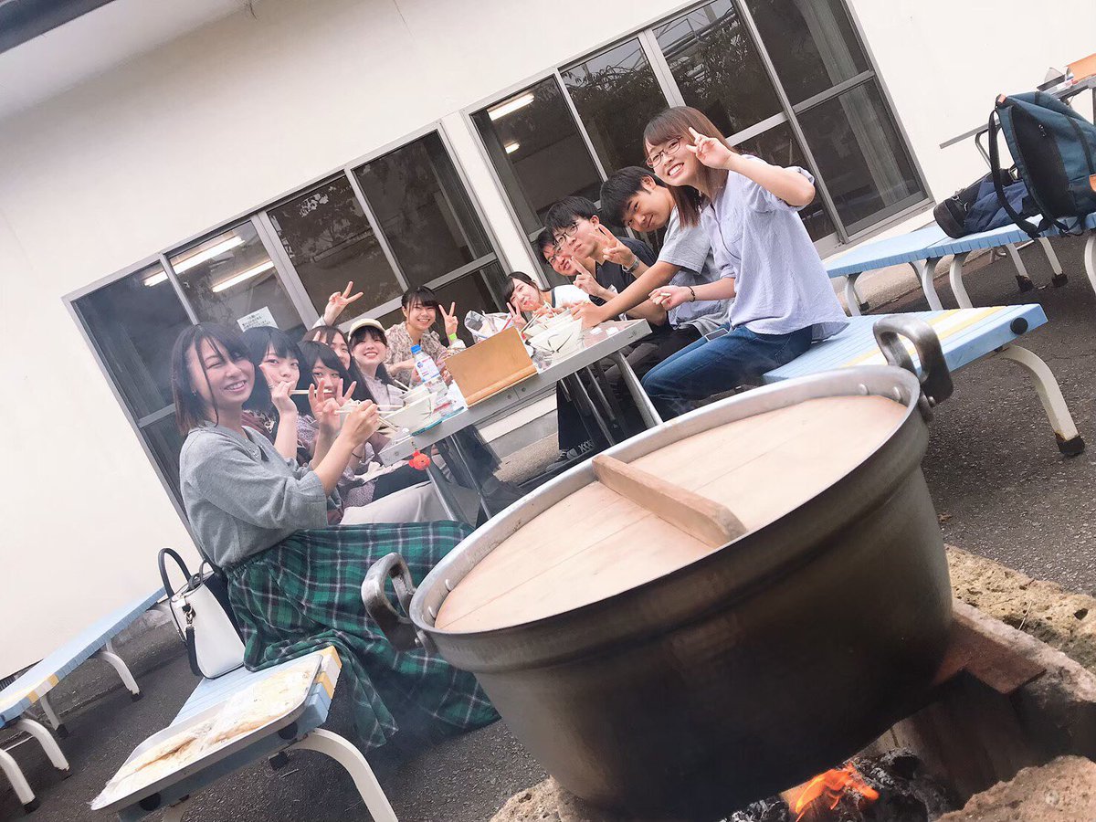 Greevia's tweet photo. ⭐イベント紹介⭐

〜芋煮会〜
秋くれば  
     みんなでやろう  
           芋煮会🍁

東北以外から来た人は初めてかも?!
ほっこりおいしい芋煮です🍲
昨年はベニーランドで行いました😊

 #春からMYU https://t.co/pYqRhuA61m