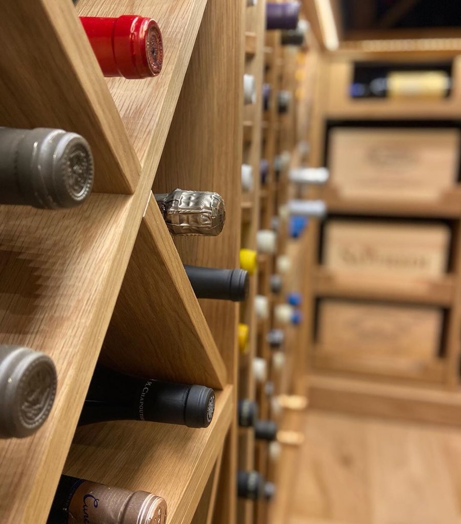 TheWineHouseRu's tweet photo. 5 советов по строительству винного погреба!

1. Позаботьтесь о влажности.
2. Не забудьте об оптимальной температуре.
3. Правильное освещение! 💡
4. Необходимая пропитка дерева.
5. Энергосбережение👆
Хотите винный погреб, обращайтесь к профессионалам 👉https://t.co/D9yrldTUZ0 https://t.co/wPOjG2y3gG