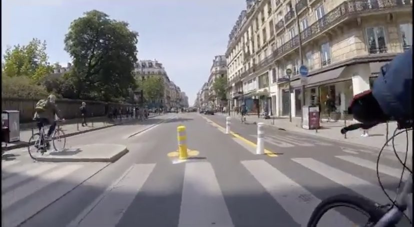 🚲 Avec 9181 cyclistes enregistrés sur sa seule piste cyclable –excluant les vélos circulant sur les voies habituellement réservées aux voitures- <a href="/TotemRivoli/">Totem Rivoli</a> a enregistré mardi son nouveau record de fréquentation pour l’année 2020 !

#coronapistes