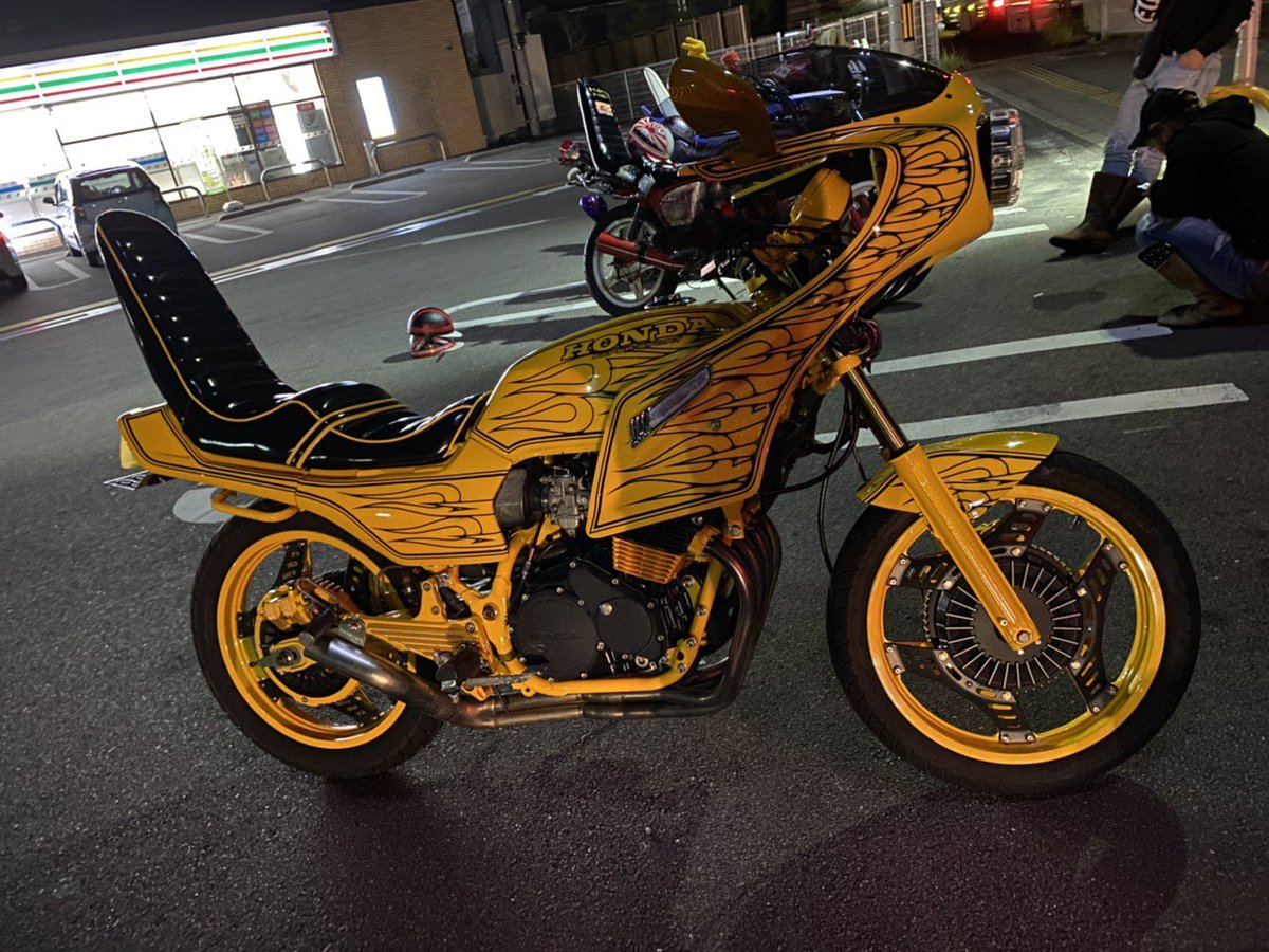 ryu20000318's tweet photo. 170万〜
納車して1ヶ月なんで不具合無し！
#cbx売ります
#拡散希望 https://t.co/STX1OYhXYK