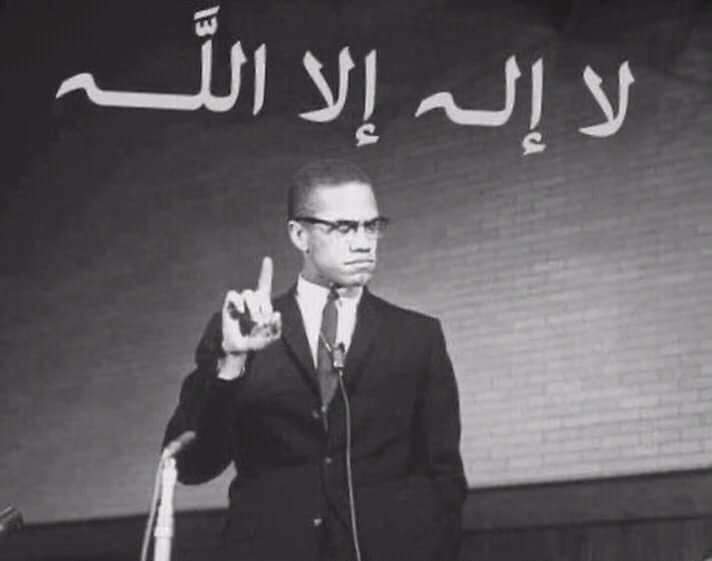 athanibrahim's tweet photo. "İslâm'a sövmekten başka fikri olmayanlar; fikrin değil, İslâm'a sövmenin hürriyetini arıyor." 
- Malcom X

#CavBella https://t.co/WlooZtX0Ne