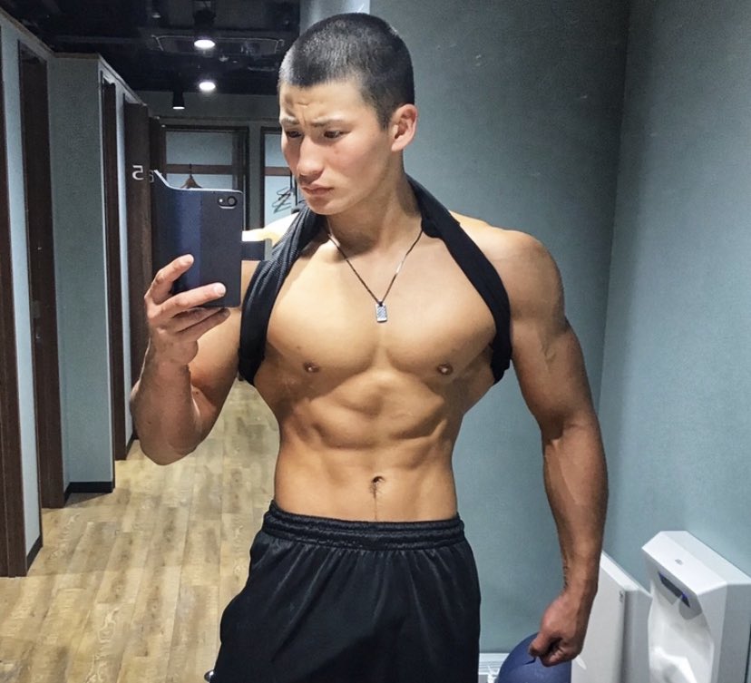 Post by パクチー大原 on X: 坊主×筋肉