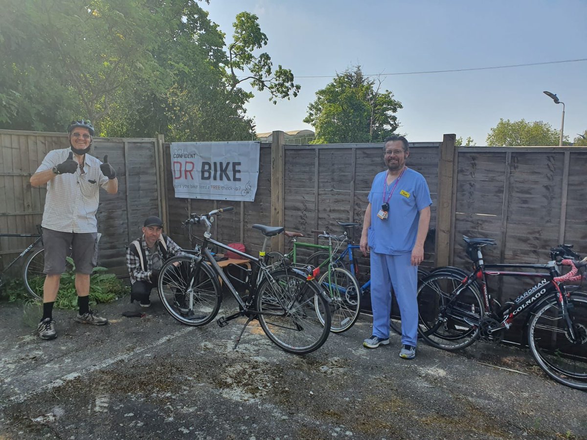 I see  ⁦<a href="/Poppyjuice/">Poppyjuice</a>⁩ benefiting from #DrBike at ⁦@WhippsCrossHosp⁩ today. 

Thanks to ⁦<a href="/wfcouncil/">Waltham Forest Council</a>⁩ for arranging this for our key worker staff.  ⁦@JKBartsHeart⁩ #CycleGuru at ⁦<a href="/NHSBartsHealth/">Barts Health</a>⁩ will be pleased!

Hoping to get over myself this pm