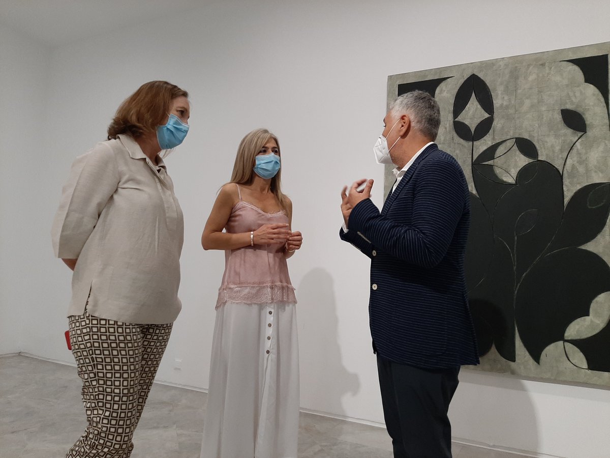 Patricia_Pozo_'s tweet photo. Desde @CulturaAND seguimos trabajando para reabrir nuestros centros culturales cuanto antes y cumpliendo con todas las medidas de seguridad. Como primera señal, el CAAC abre hoy sus puertas para ofrecer de nuevo esa experiencia única y exclusiva del contacto con el arte. https://t.co/uERXyWCtcw
