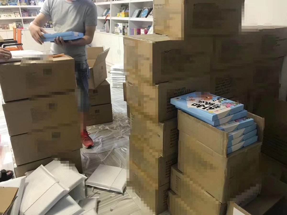 summer09328464's tweet photo. Today's showroom has become a workshop🤣 https://t.co/bUyFqwf1DS