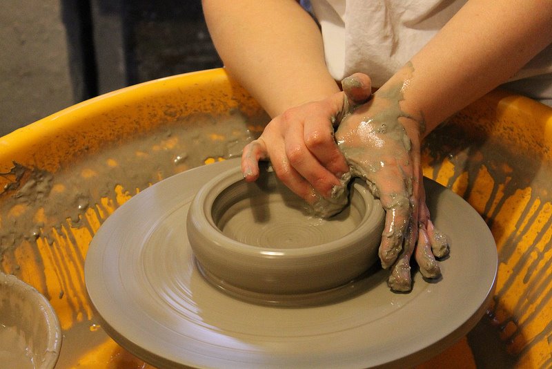 GladstoneMuseum's tweet photo. Unlike Harry Potter our real life potters don't need a wand to make magical transformations - from lumps of clay to beautiful pots!
#CURATORBATTLE #mostmagical
#MuseumFromHome https://t.co/da5UaP7f74
