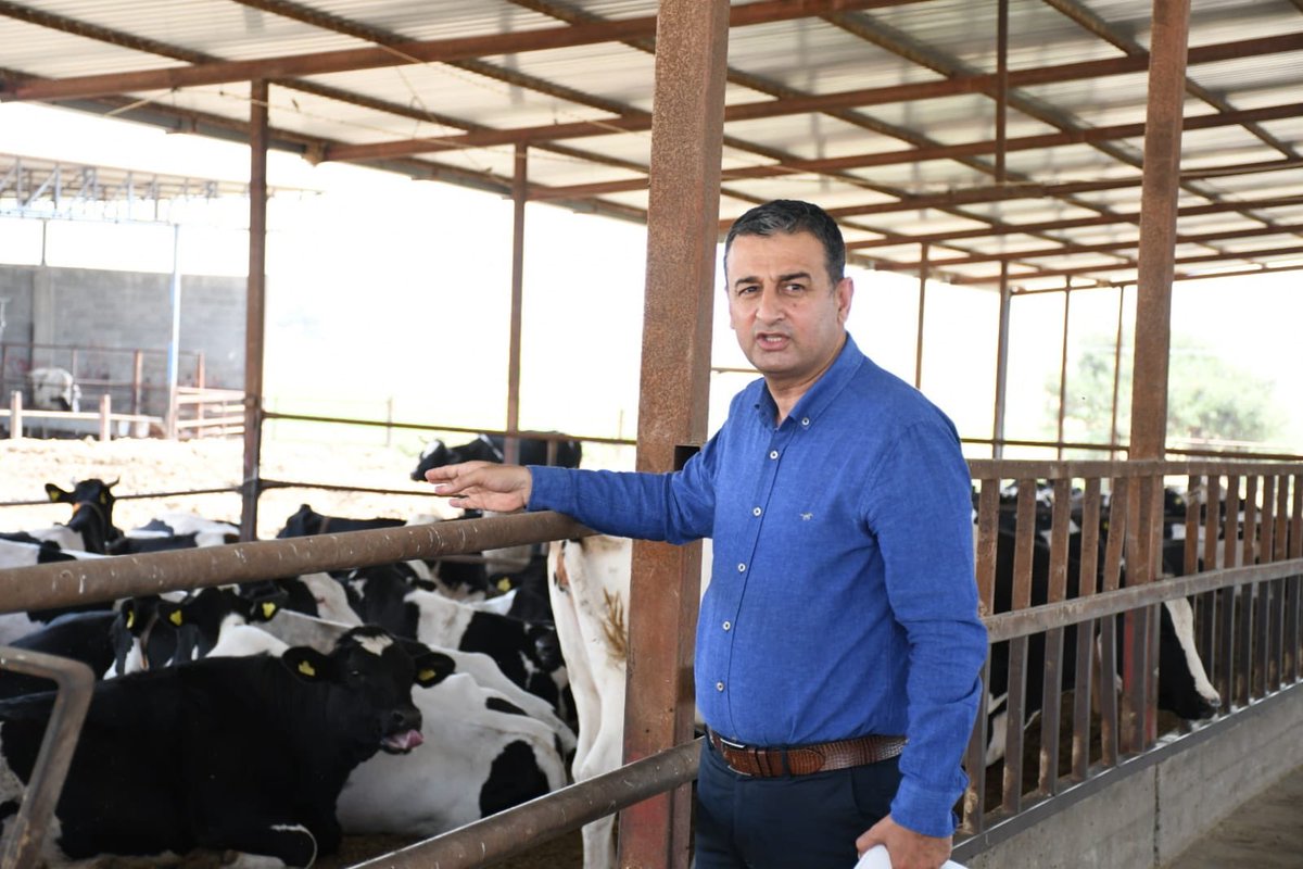 eczburhan's tweet photo. Sarıçam Cihadiye Mahallemizde yetiştiricilerimizin sorunlarını dinledik.

Girdi maliyetleri her yıl katlanarak artarken, et ve süt yerinde sayıyor.

Tarım ve hayvancılıkta kronikleşen sorunlar bir an önce çözülmelidir.

#BirlikteBaşaracağız https://t.co/HGI22LfOau