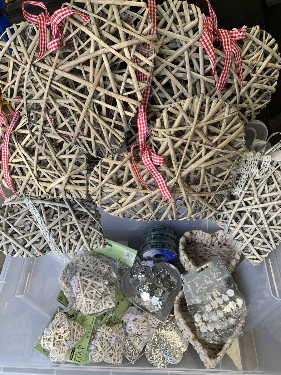 Pratis Barns tweet media