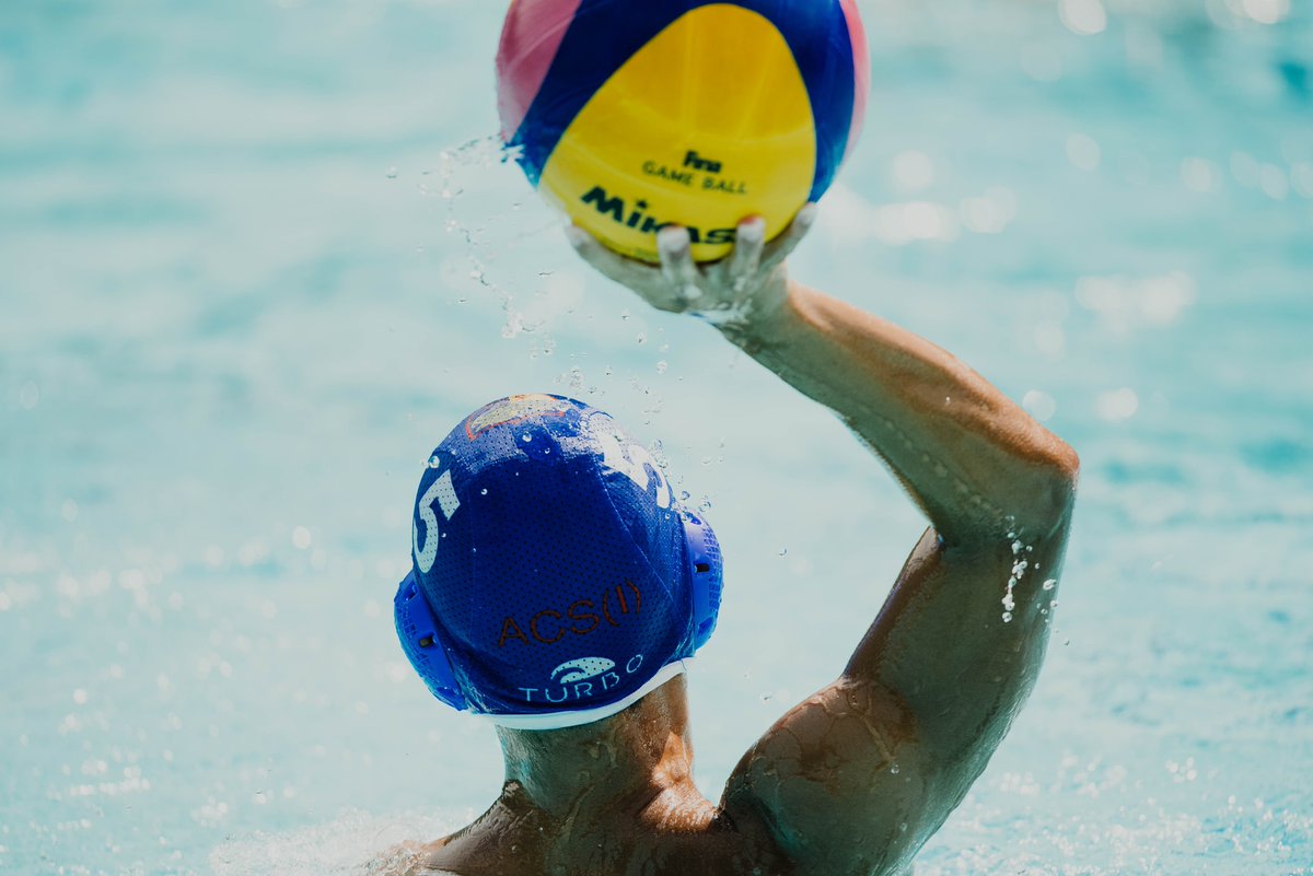 GoudenKansen's tweet photo. BLOG | "Voor waterpolo bestaat zo’n testbatterij nog niet in Nederland, terwijl dit dus wel een heel nuttig hulpmiddel is in talentontwikkeling." Masterstudenten uit Groningen gingen ermee aan de slag én schreven er een blog over: https://t.co/GlIYTBPxgN https://t.co/1DhX2ihW7S