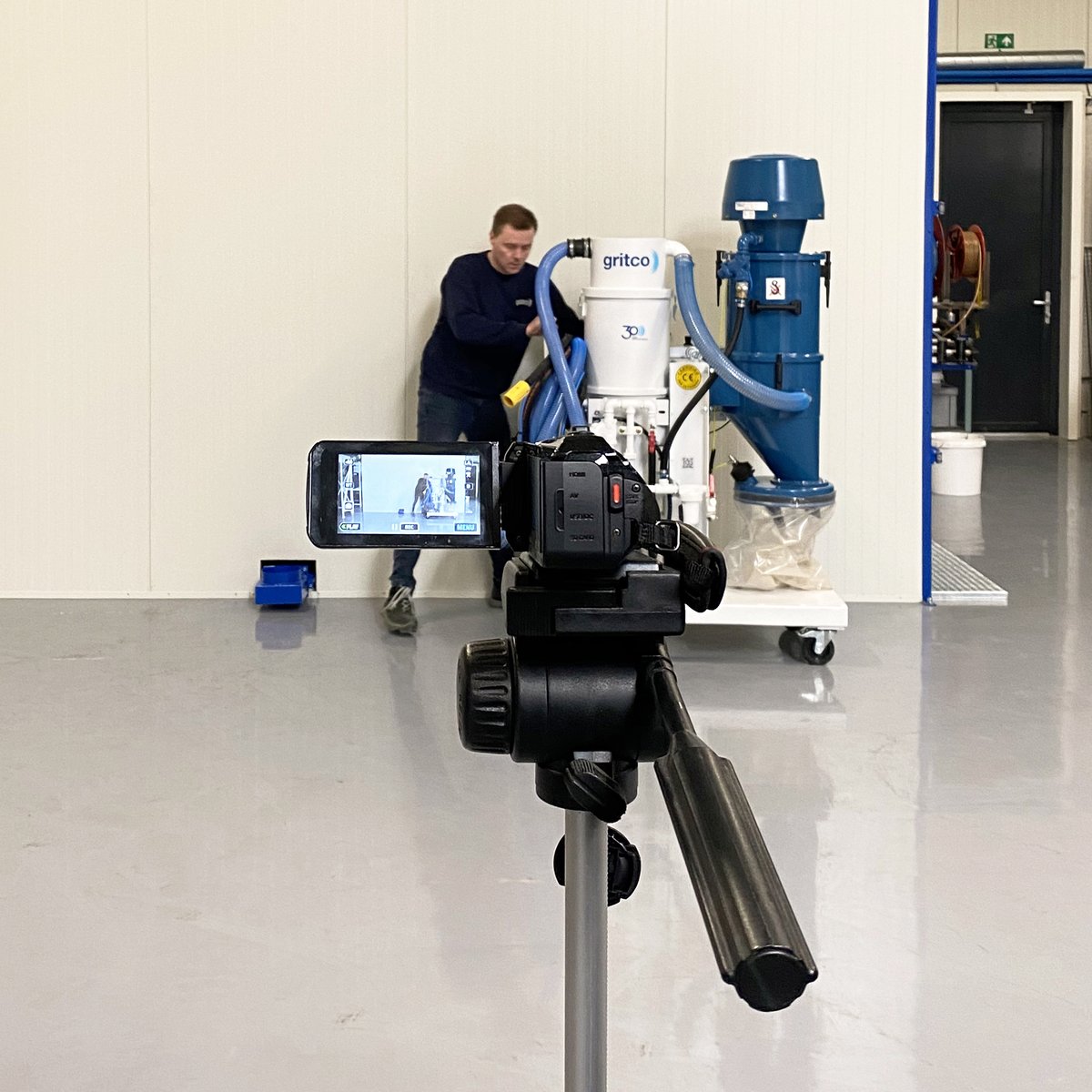 gritco's tweet photo. In spite of the Corona crisis you can rely upon the proverbial quality of Gritco’s wide range of blasting equipment as you could for the last 30 years. We have made some Corona-proof changes to our machine training and –support which we now offer via video and Whatsapp. https://t.co/LRyVQJIAoq