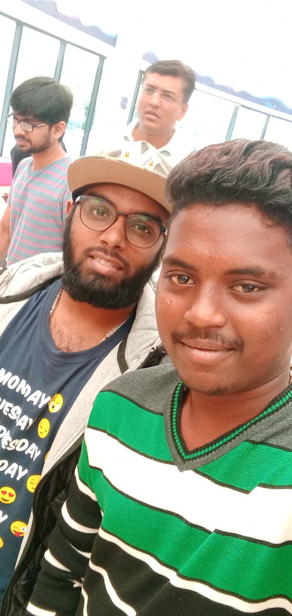 Albert35650475's tweet photo. My personal best YouTuber and the best entertainer ever Thank you🙏 so much for accepting to taking selfie with me bro, it was memorialable moment❤
#master
#EnowaytionPlus 
#pcvijay @VijayImmanuel6 ❤ https://t.co/lVC8xlIDQB