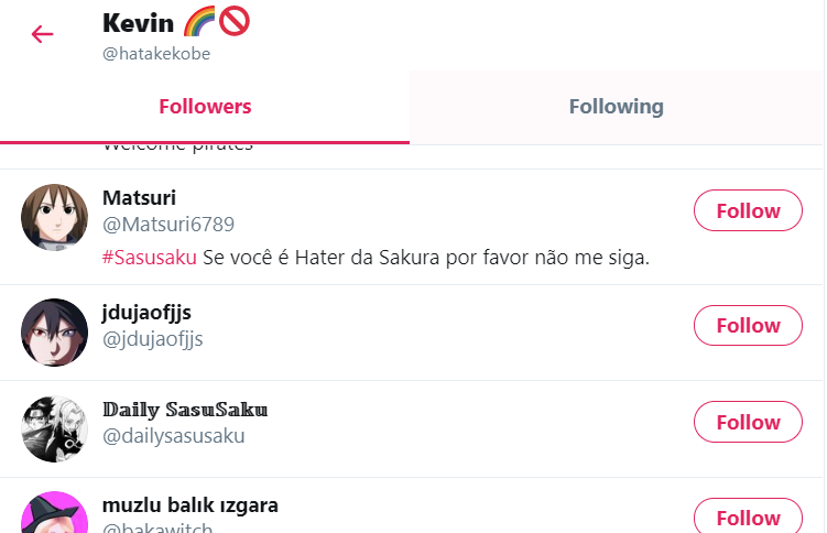 But should we really be surprised by him being like this? Maybe not. Turns out he's friends with hatakekobe, a guy who is homophobic and proud of it, to the point of adding it to his name and pinned tweet.