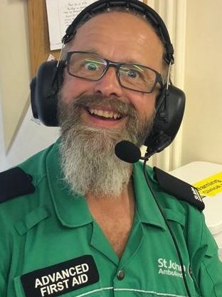 BathSJA's tweet photo. Not long to go! Volunteer Dave from Bath St John Ambulance is going to #shaveforstjohn shaving off his 4 year old beard to raise funds for @stjohnambulance during #Covid19UK
Show your support - help and donate to his page here https://t.co/mXAttvXYbB
@bathlive @BathEcho https://t.co/NbTfExeNYP
