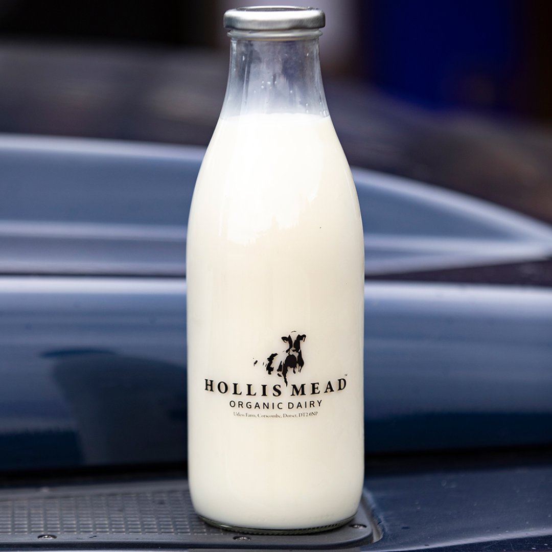 Have you picked up one of our lovely glass bottles yet? Or do you prefer to use your own container? Bottles are available at all locations and cost £2 each and can be reused over and over. #zerowaste #reducereuserecycle #livesustainably  #fromgrasstoglass #shoplocal #shopsmall